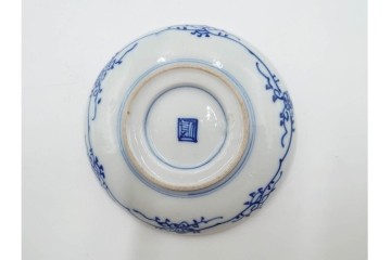 江戸期　古伊万里　染付皿(角福・3.9寸)　色絵皿(渦福・2.9寸)　サイズ違いの皿5枚セット　(R-088588)