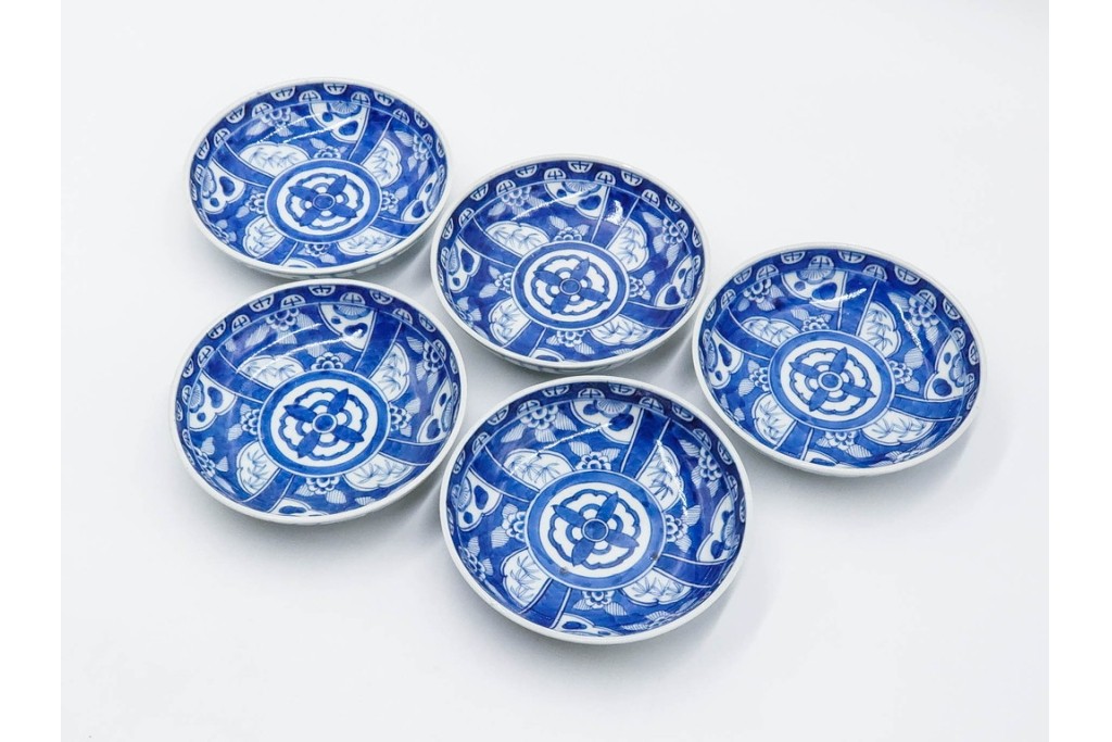 江戸期　古伊万里　染付　直径約16cm(5.2寸)　端正な絵付けが魅力の中皿5枚セット　(R-088592)