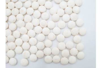 本蛤・那智黒の碁石と黒檀の碁笥セット　外箱付き　(R-088594)