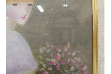 真作　黒木トモ子　油彩　F4号　「花もつ少女」　麦わら帽子の少女を描いた絵画　外箱付き　(R-088596)