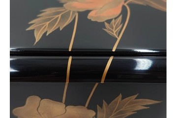平安象彦　蒔絵　ポピーが描かれた優美な宝石箪笥　共箱付き　(R-088598)