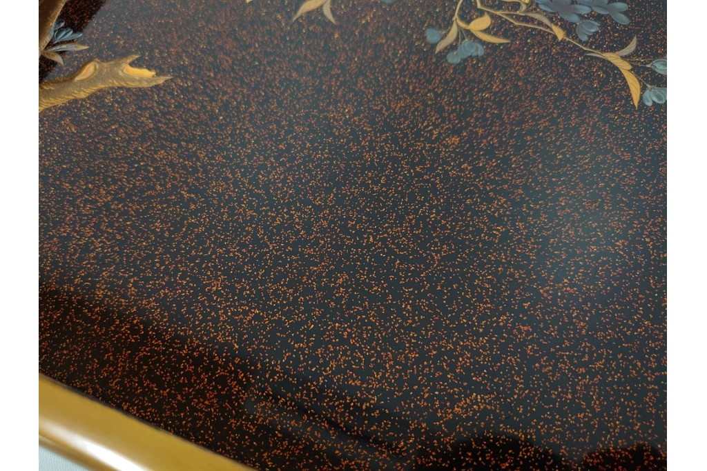 明治から大正期　時代物　木製　漆器　梨地に梅の金銀蒔絵が映える盆　(R-088599)