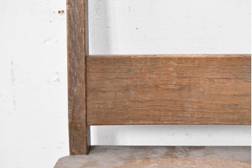 和製ヴィンテージ　オーク材　しっかりとした作りのレトロなダイニングチェア　(R-088600)