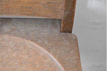 和製ヴィンテージ　オーク材　しっかりとした作りのレトロなダイニングチェア　(R-088600)