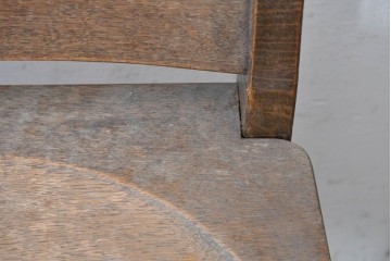 和製ヴィンテージ　オーク材　しっかりとした作りのレトロなダイニングチェア　(R-088601)