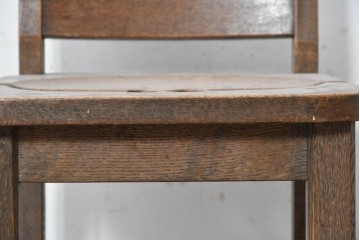 和製ヴィンテージ　オーク材　しっかりとした作りのレトロなダイニングチェア　(R-088601)