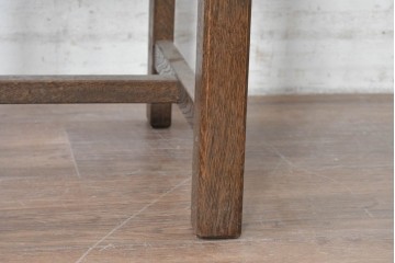 和製ヴィンテージ　オーク材　しっかりとした作りのレトロなダイニングチェア　(R-088601)