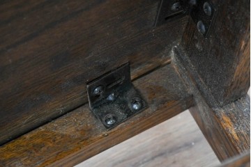 イギリスアンティーク　オーク材　ターニングレッグ意匠が施されたチェア　(R-088604)