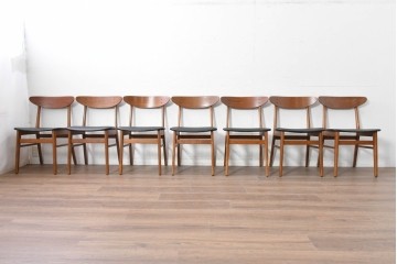 デンマークヴィンテージ　Farstrup(ファーストラップ)　チーク材とビーチ材を用いたダイニングチェア7脚セット　(R-088609)