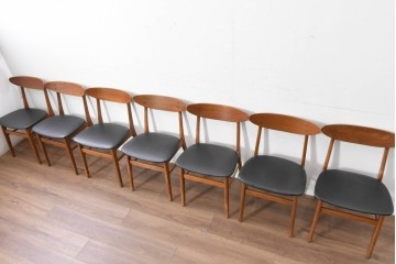 デンマークヴィンテージ　Farstrup(ファーストラップ)　チーク材とビーチ材を用いたダイニングチェア7脚セット　(R-088609)