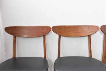 デンマークヴィンテージ　Farstrup(ファーストラップ)　チーク材とビーチ材を用いたダイニングチェア7脚セット　(R-088609)
