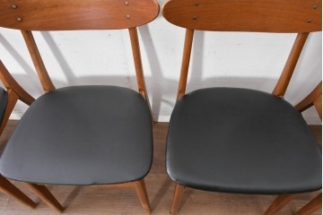 デンマークヴィンテージ　Farstrup(ファーストラップ)　チーク材とビーチ材を用いたダイニングチェア7脚セット　(R-088609)