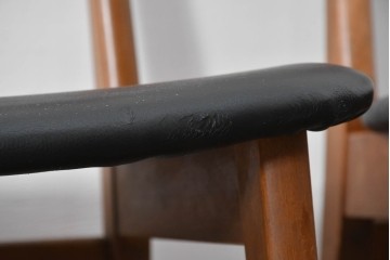 デンマークヴィンテージ　Farstrup(ファーストラップ)　チーク材とビーチ材を用いたダイニングチェア7脚セット　(R-088609)