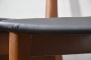 デンマークヴィンテージ　Farstrup(ファーストラップ)　チーク材とビーチ材を用いたダイニングチェア7脚セット　(R-088609)