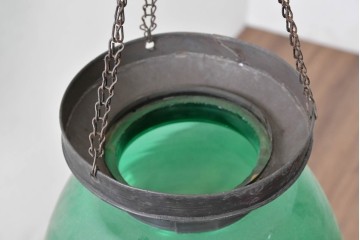 《引っ掛けシーリング式ペンダントライト加工費込み》　インドネシアヴィンテージ　鮮やかなグリーンガラスのペンダントライト　(R-088617)