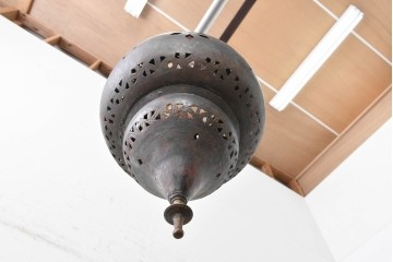 《引っ掛けシーリング式ペンダントライト加工費込み》　ヴィンテージ照明　モロッコ　真鍮製の吊り下げ照明　(R-088628)