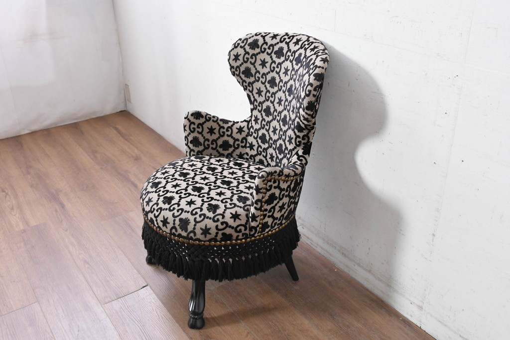 中古　超美品　イタリア製　GUCCI(グッチ)　Alessandro Michele(アレッサンドロ・ミケーレ)デザイン　グッチデコール　フリンジ付きアームチェア　当時定価約100万円　(R-088639)