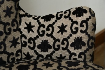 中古　超美品　イタリア製　GUCCI(グッチ)　Alessandro Michele(アレッサンドロ・ミケーレ)デザイン　グッチデコール　フリンジ付きアームチェア　当時定価約100万円　(R-088639)