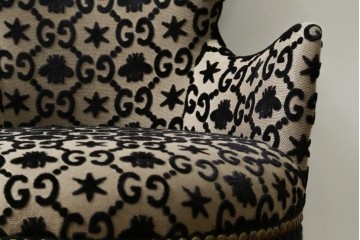 中古　超美品　イタリア製　GUCCI(グッチ)　Alessandro Michele(アレッサンドロ・ミケーレ)デザイン　グッチデコール　フリンジ付きアームチェア　当時定価約100万円　(R-088639)