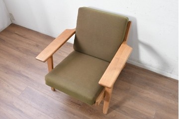 デンマークヴィンテージ　GETAMA(ゲタマ)　Hans J. Wegner(ハンス・J・ウェグナー)　GE290　木の温もり感じるフレームラインが魅力のイージーチェア　(R-088640)