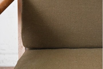 デンマークヴィンテージ　GETAMA(ゲタマ)　Hans J. Wegner(ハンス・J・ウェグナー)　GE290　木の温もり感じるフレームラインが魅力のイージーチェア　(R-088640)