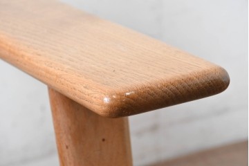 デンマークヴィンテージ　GETAMA(ゲタマ)　Hans J. Wegner(ハンス・J・ウェグナー)　GE290　木の温もり感じるフレームラインが魅力のイージーチェア　(R-088640)