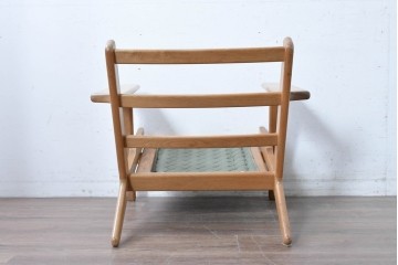 デンマークヴィンテージ　GETAMA(ゲタマ)　Hans J. Wegner(ハンス・J・ウェグナー)　GE290　木の温もり感じるフレームラインが魅力のイージーチェア　(R-088640)