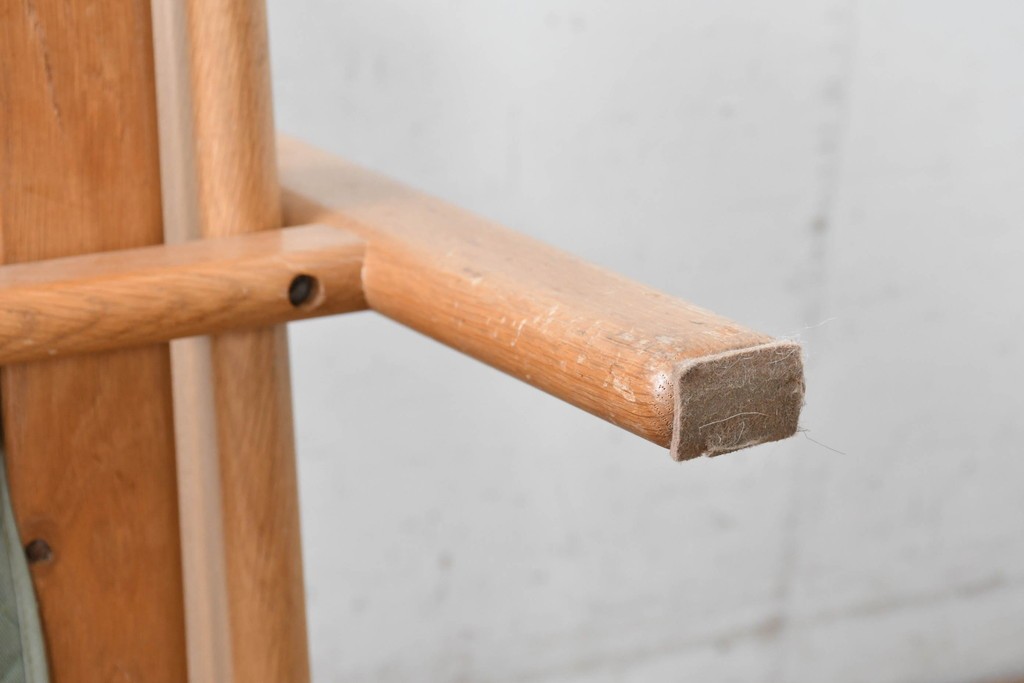 デンマークヴィンテージ　GETAMA(ゲタマ)　Hans J. Wegner(ハンス・J・ウェグナー)　GE290　木の温もり感じるフレームラインが魅力のイージーチェア　(R-088640)