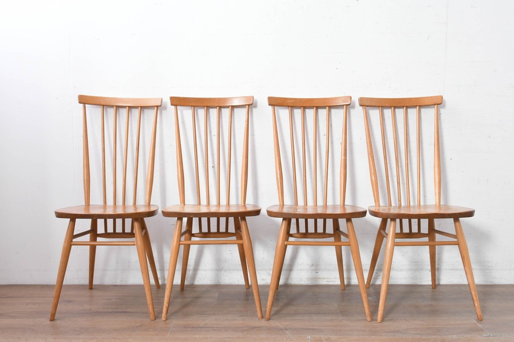イギリスヴィンテージ　ERCOL(アーコール)　Lloyd’s Antiques(ロイズ・アンティークス)取り扱い　細身のスポークが美しいスティックバックチェア4脚セット　(R-088641)