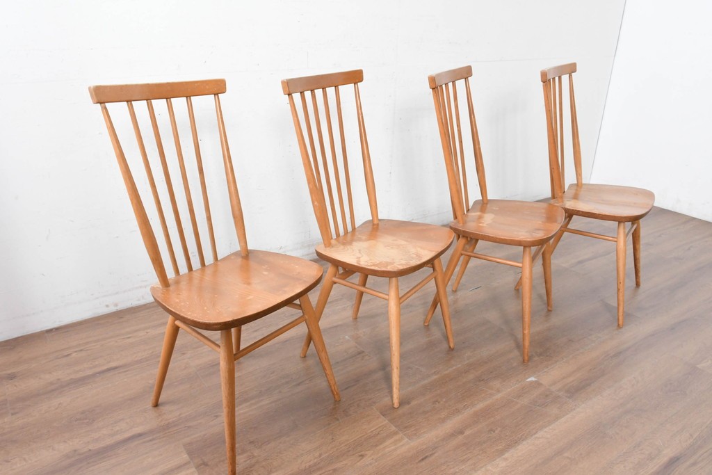 イギリスヴィンテージ　ERCOL(アーコール)　Lloyd’s Antiques(ロイズ・アンティークス)取り扱い　細身のスポークが美しいスティックバックチェア4脚セット　(R-088641)