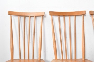 イギリスヴィンテージ　ERCOL(アーコール)　Lloyd’s Antiques(ロイズ・アンティークス)取り扱い　細身のスポークが美しいスティックバックチェア4脚セット　(R-088641)