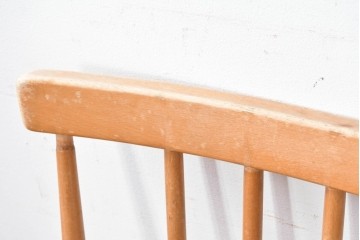 イギリスヴィンテージ　ERCOL(アーコール)　Lloyd’s Antiques(ロイズ・アンティークス)取り扱い　細身のスポークが美しいスティックバックチェア4脚セット　(R-088641)
