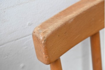 イギリスヴィンテージ　ERCOL(アーコール)　Lloyd’s Antiques(ロイズ・アンティークス)取り扱い　細身のスポークが美しいスティックバックチェア4脚セット　(R-088641)