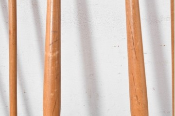 イギリスヴィンテージ　ERCOL(アーコール)　Lloyd’s Antiques(ロイズ・アンティークス)取り扱い　細身のスポークが美しいスティックバックチェア4脚セット　(R-088641)