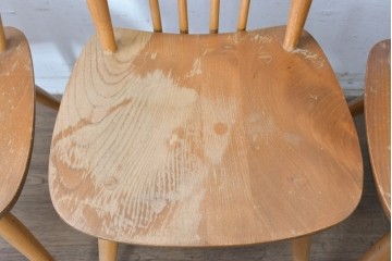 イギリスヴィンテージ　ERCOL(アーコール)　Lloyd’s Antiques(ロイズ・アンティークス)取り扱い　細身のスポークが美しいスティックバックチェア4脚セット　(R-088641)