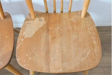 イギリスヴィンテージ　ERCOL(アーコール)　Lloyd’s Antiques(ロイズ・アンティークス)取り扱い　細身のスポークが美しいスティックバックチェア4脚セット　(R-088641)