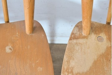 イギリスヴィンテージ　ERCOL(アーコール)　Lloyd’s Antiques(ロイズ・アンティークス)取り扱い　細身のスポークが美しいスティックバックチェア4脚セット　(R-088641)