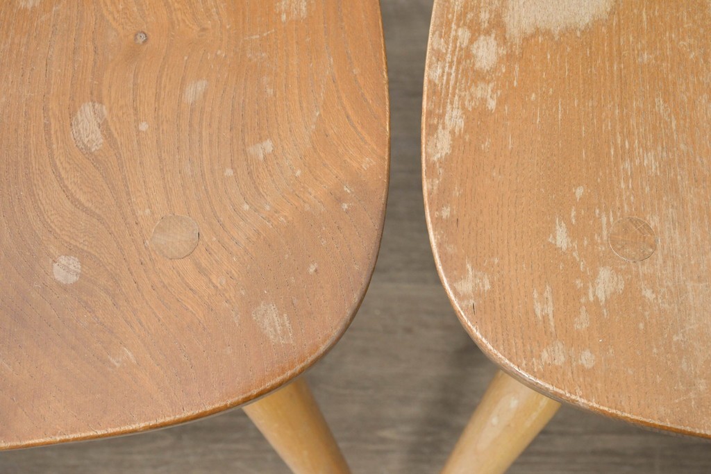 イギリスヴィンテージ　ERCOL(アーコール)　Lloyd’s Antiques(ロイズ・アンティークス)取り扱い　細身のスポークが美しいスティックバックチェア4脚セット　(R-088641)