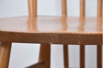 イギリスヴィンテージ　ERCOL(アーコール)　Lloyd’s Antiques(ロイズ・アンティークス)取り扱い　細身のスポークが美しいスティックバックチェア4脚セット　(R-088641)