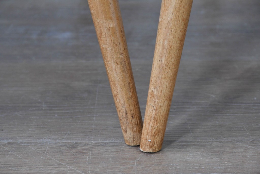 イギリスヴィンテージ　ERCOL(アーコール)　Lloyd’s Antiques(ロイズ・アンティークス)取り扱い　細身のスポークが美しいスティックバックチェア4脚セット　(R-088641)