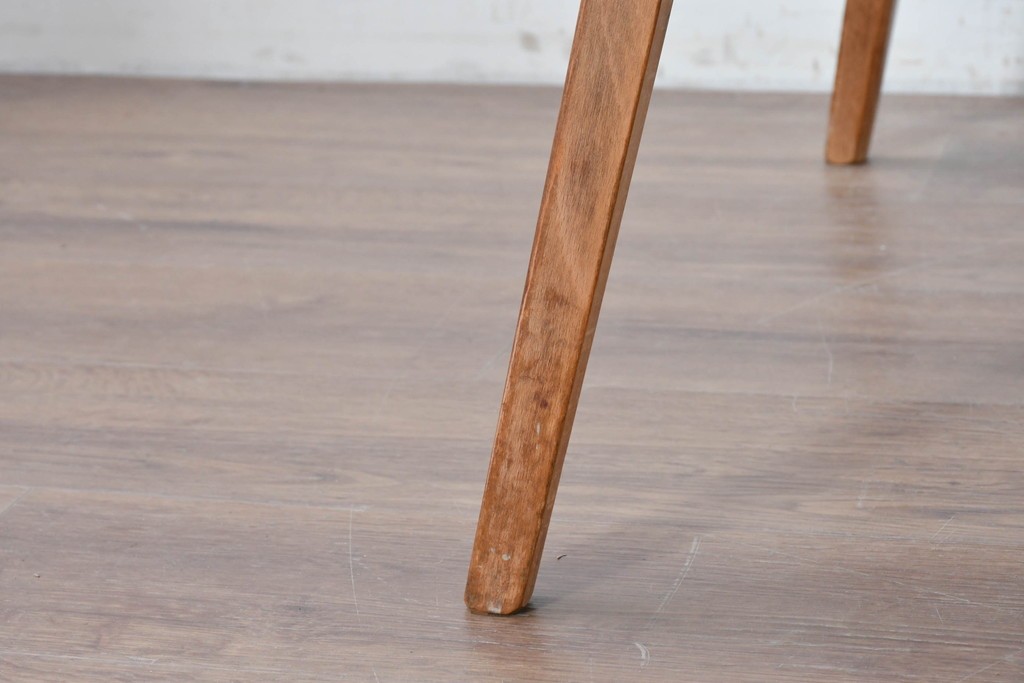 イギリスビンテージ　ERCOL(アーコール)　シンプルで扱いやすいドロップリーフテーブル　(R-088642)