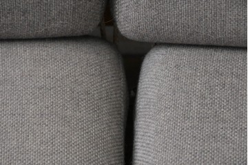 デンマークヴィンテージ　GETAMA(ゲタマ)　Hans J. Wegner(ハンス・J・ウェグナー)　GE671　曲げ木のアームが特徴的な3人掛けソファ　(R-088643)
