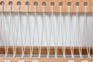 デンマークヴィンテージ　GETAMA(ゲタマ)　Hans J. Wegner(ハンス・J・ウェグナー)　GE671　曲げ木のアームが特徴的な3人掛けソファ　(R-088643)