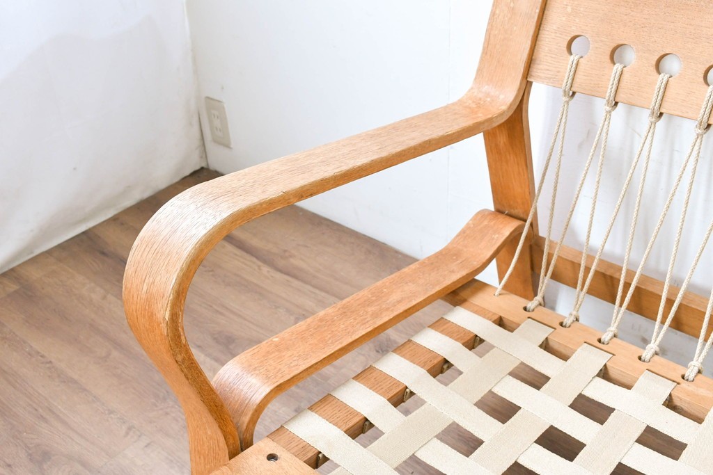 デンマークヴィンテージ　GETAMA(ゲタマ)　Hans J. Wegner(ハンス・J・ウェグナー)　GE671　曲げ木のアームが特徴的な3人掛けソファ　(R-088643)