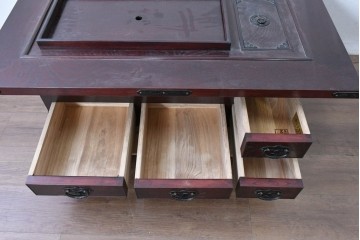 中古　美品　岩谷堂箪笥　桜木作(桜木家具店)　重厚な金具と深みのある木肌が魅力の長火鉢　(R-088645)