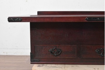 中古　美品　岩谷堂箪笥　桜木作(桜木家具店)　重厚な金具と深みのある木肌が魅力の長火鉢　(R-088645)