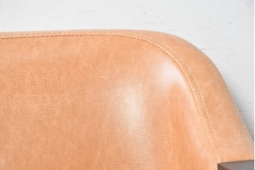 新古　展示品　特注オーダー品　フェイクレザーのアームチェア　制作費約12万円　※傷み有り　(R-088647)