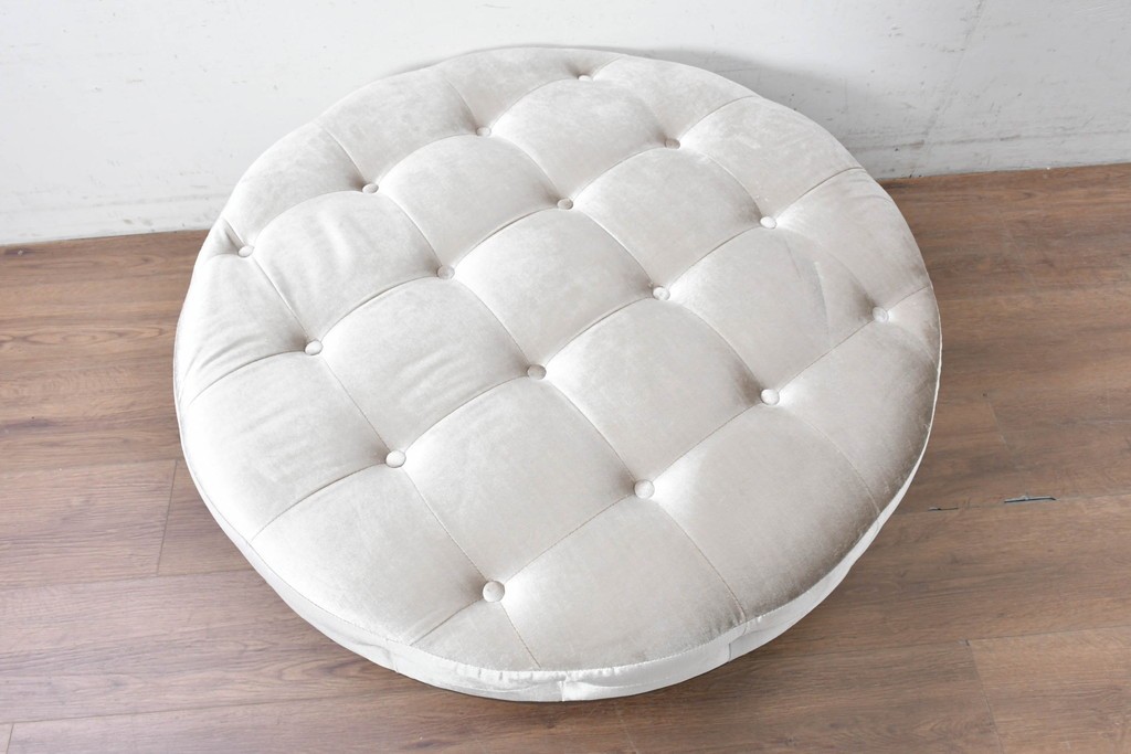 新古　展示品　超美品　特注オーダー品　直径920mm　ゆったりサイズの丸型オットマン　制作費約15万円　(R-088648)