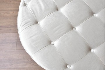 新古　展示品　超美品　特注オーダー品　直径920mm　ゆったりサイズの丸型オットマン　制作費約15万円　(R-088648)