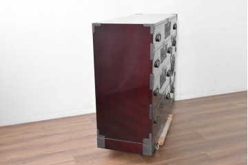 中古　美品　欅産業　仙台民芸箪笥(仙台箪笥)　木地呂漆塗り　高級ライン　漆塗り　艶のある木肌に牡丹金具が映える衣装箪笥　定価約100万円　(R-088650)